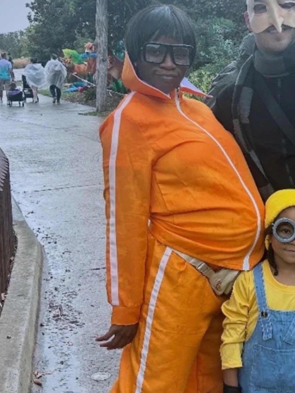 Orange jumpsuit/vector costume with accessories